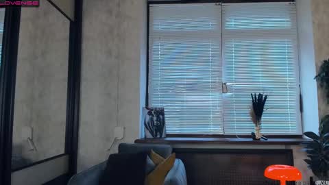 Nicole online show from February 9, 10:20 am