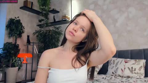 Nicole online show from February 23, 6:28 am