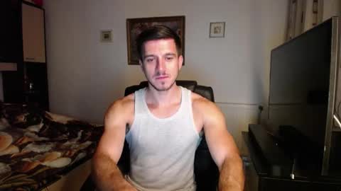 Snapshot of beauty_hard_beast chatting on October 6, 1:14 am Mia and Jake online show from October 6, 1:14 am