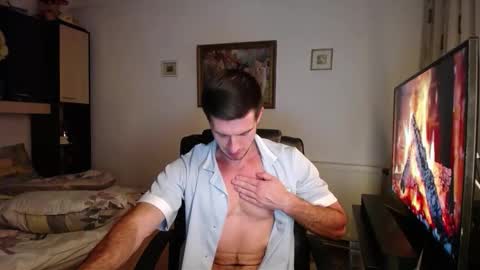 Snapshot of beauty_hard_beast chatting on October 10, 12:31 am Mia and Jake online show from October 10, 12:31 am