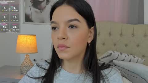 Snapshot of beautyari_ chatting on March 3, 12:16 pm Ariana Reyes online show from March 3, 12:16 pm