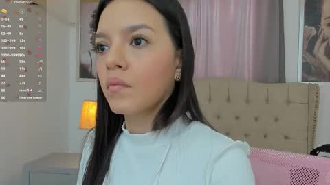 Snapshot of beautyari_ chatting on November 7, 12:05 pm Ariana Reyes online show from November 7, 12:05 pm