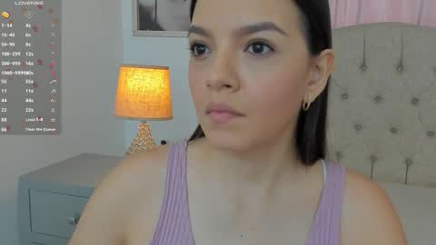 Snapshot of beautyari_ chatting on November 11, 12:16 pm Ariana Reyes online show from November 11, 12:16 pm