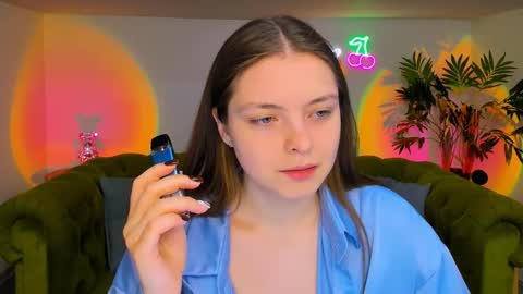 Snapshot of beautyfrominside chatting on November 27, 1:46 pm Gloria online show from November 27, 1:46 pm