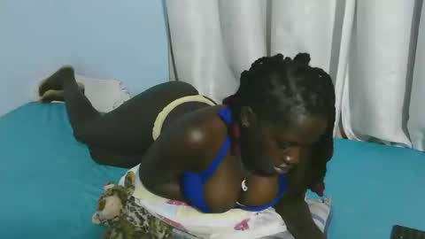 Snapshot of beautytyler chatting on October 10, 9:03 pm tyler online show from October 10, 9:03 pm