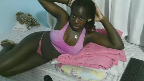 Snapshot of beautytyler chatting on October 30, 11:22 am tyler online show from October 30, 11:22 am