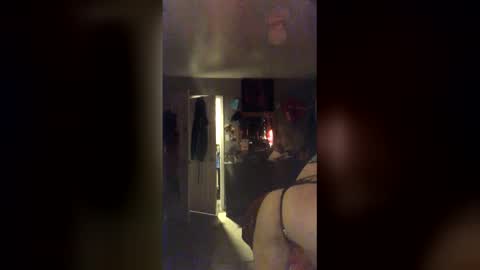 bebes85 online show from April 20, 1:14 pm