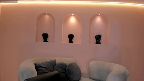 Am Becca online show from March 3, 7:28 pm