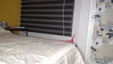 BECKY BOO  online show from April 24, 1:19 am