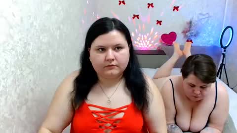 BeckyAndEllen online show from February 8, 7:38 pm