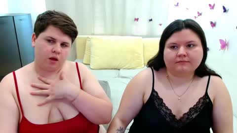 BeckyAndEllen online show from September 22, 1:02 pm