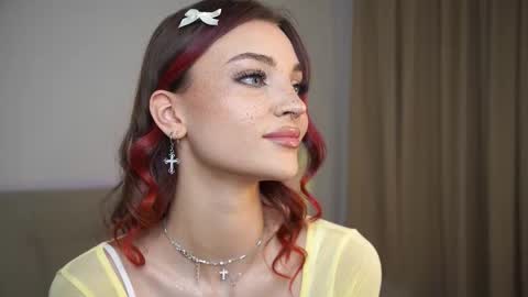 Melissa online show from October 10, 1:54 pm