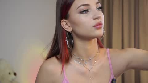 Melissa online show from October 11, 1:09 pm