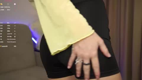 Melissa online show from October 20, 3:12 pm