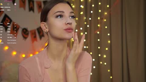 Melissa online show from November 9, 2:15 pm