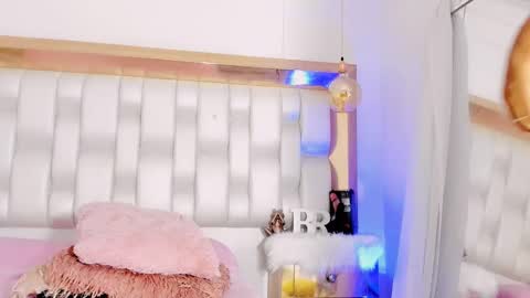 B E C K Y online show from February 21, 6:48 pm