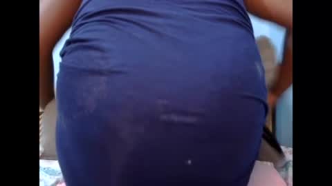 Snapshot of beckyswee chatting on December 4, 10:30 pm beckyswee online show from December 4, 10:30 pm