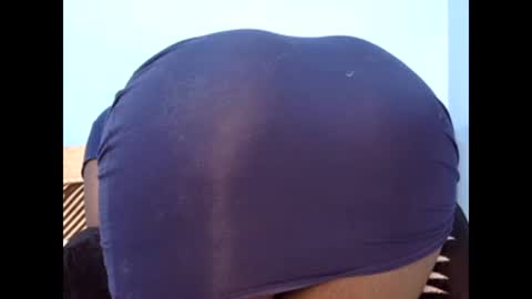 Snapshot of beckyswee chatting on December 9, 8:44 am beckyswee online show from December 9, 8:44 am