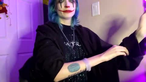 Snapshot of beckytheclown chatting on December 6, 2:57 am Beckytheclown online show from December 6, 2:57 am