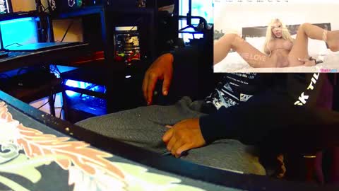 hungnheavy online show from October 19, 11:55 am