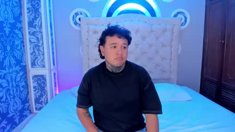 beele_and_evie online show from February 27, 7:58 pm