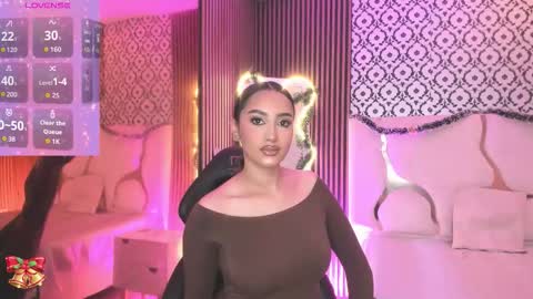 BELLA online show from December 3, 11:52 am