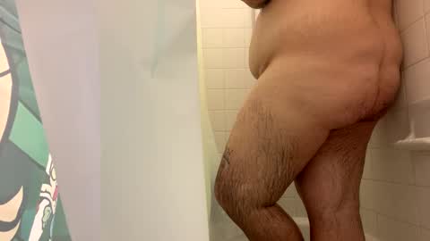 Snapshot of beenallover92 chatting on December 5, 4:01 pm beenallover92 online show from December 5, 4:01 pm