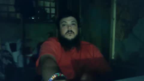 Snapshot of beenallover92 chatting on December 3, 5:15 am beenallover92 online show from December 3, 5:15 am