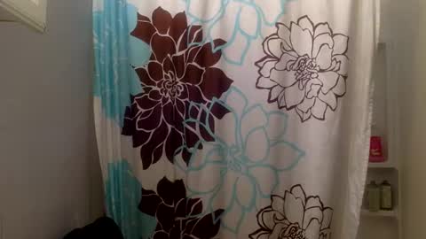 Snapshot of beenduckedoff chatting on November 16, 10:21 am beenduckedoff online show from November 16, 10:21 am