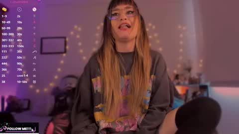       online show from September 8, 7:35 pm