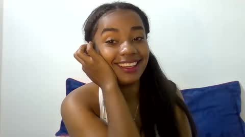 Snapshot of behla_rouseh chatting on December 3, 3:09 am Behla Rouseh online show from December 3, 3:09 am