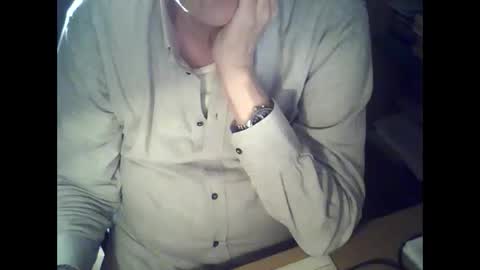 Snapshot of bekklove1 chatting on March 3, 4:14 pm bekklove1 online show from March 3, 4:14 pm