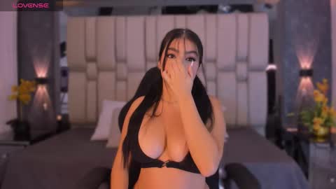 Snapshot of bela_cox chatting on September 26, 11:58 am Bela online show from September 26, 11:58 am