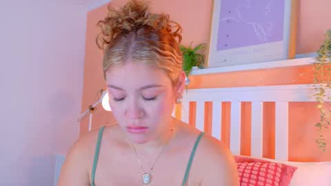 Snapshot of belamiller chatting on September 18, 11:34 am BELA online show from September 18, 11:34 am