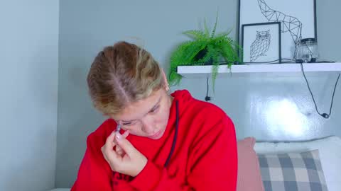 Snapshot of belamiller chatting on October 30, 11:33 am BELA online show from October 30, 11:33 am