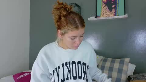 Snapshot of belamiller chatting on November 3, 11:33 am BELA online show from November 3, 11:33 am