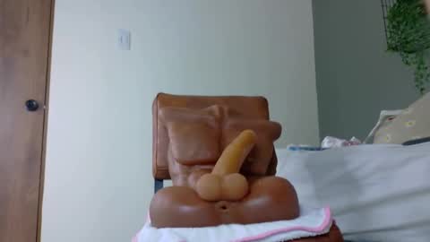 Snapshot of belamiller chatting on November 4, 12:04 pm BELA online show from November 4, 12:04 pm