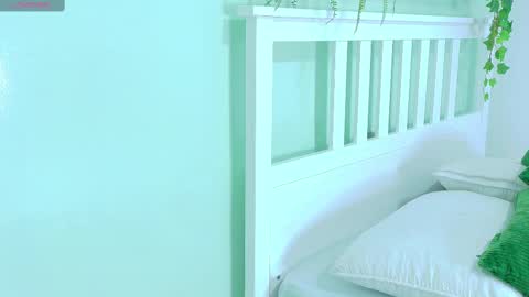 Snapshot of belamiller chatting on November 12, 11:43 am BELA online show from November 12, 11:43 am