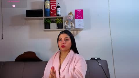 bela online show from November 20, 7:35 pm