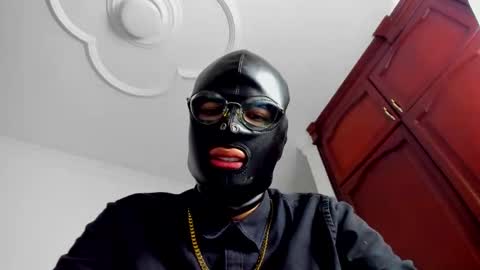 Snapshot of belialcrow666 chatting on November 7, 7:58 pm belialcrow666 online show from November 7, 7:58 pm