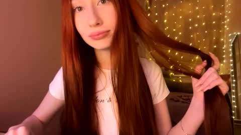 Stella online show from March 1, 4:09 pm