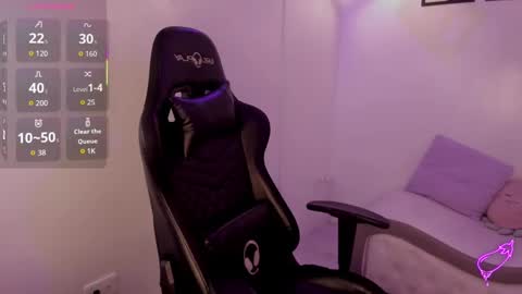 Bella online show from September 12, 2:39 pm