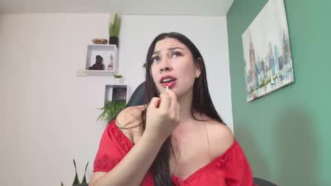 Snapshot of bella_99x chatting on February 6, 2:48 pm Bel 3 online show from February 6, 2:48 pm