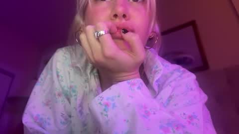 Bella Baby online show from February 10, 4:52 am