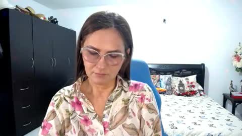 Bella online show from January 15, 11:52 pm