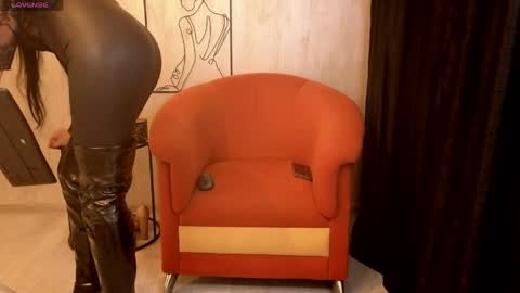 bella_harper777 online show from March 29, 7:25 pm