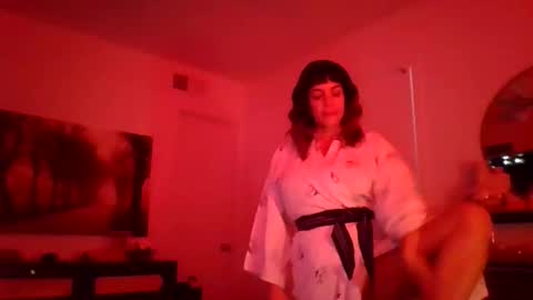 Bella Libellula online show from February 28, 4:52 pm