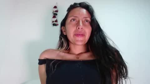 Snapshot of bella_marlowe chatting on December 19, 3:35 am Bella Marlowe online show from December 19, 3:35 am