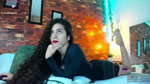 Snapshot of bella_ponce1 chatting on December 22, 6:37 pm Bella Ponce online show from December 22, 6:37 pm
