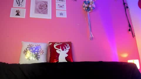 Snapshot of bella_ponce1 chatting on November 25, 2:50 pm Bella Ponce online show from November 25, 2:50 pm